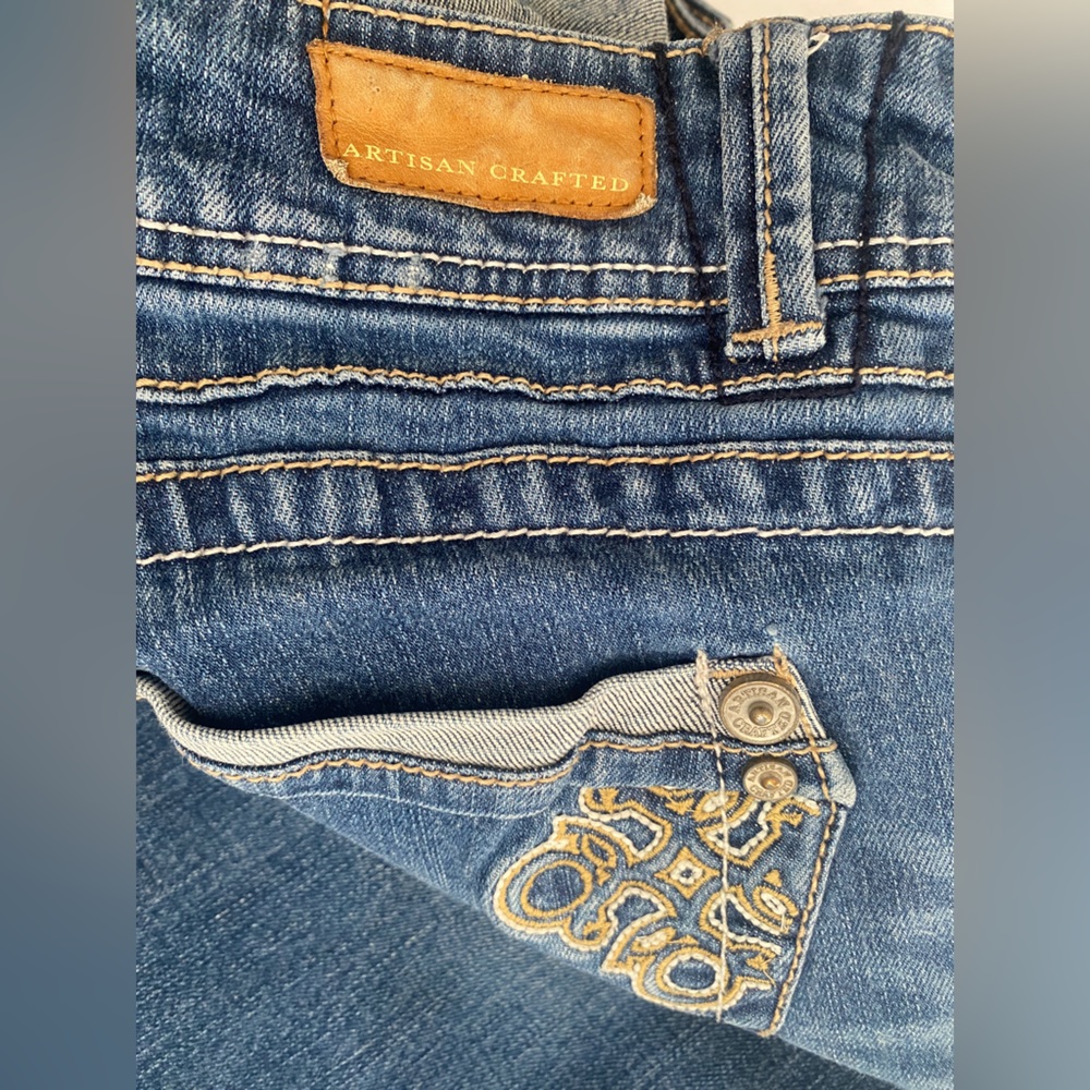 Artisan Crafted by jolt Low Rise Straight Back Pocket Embroidered Jeans Size 9 - Picture 8 of 10